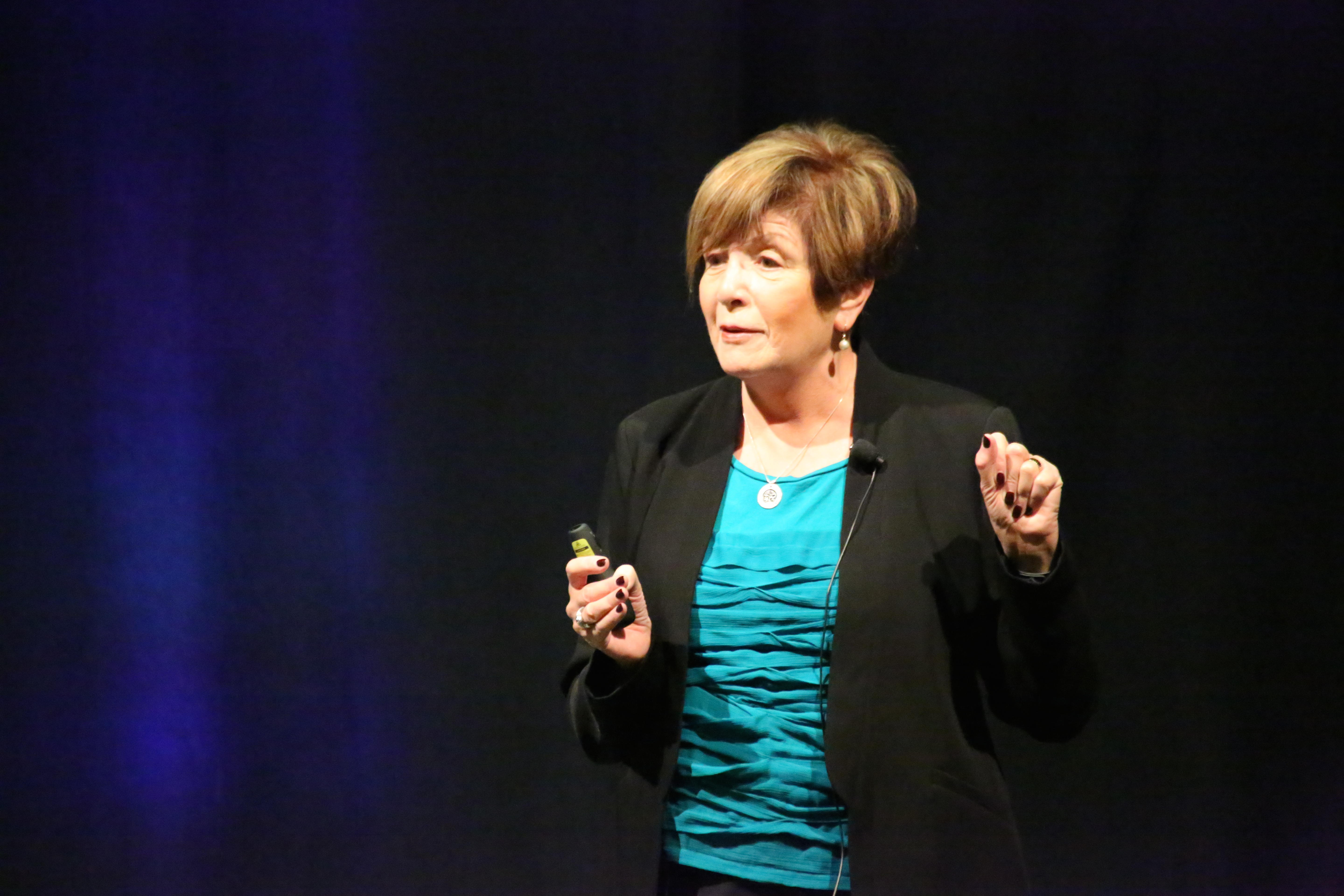 2015-10-04 NNBA 03617