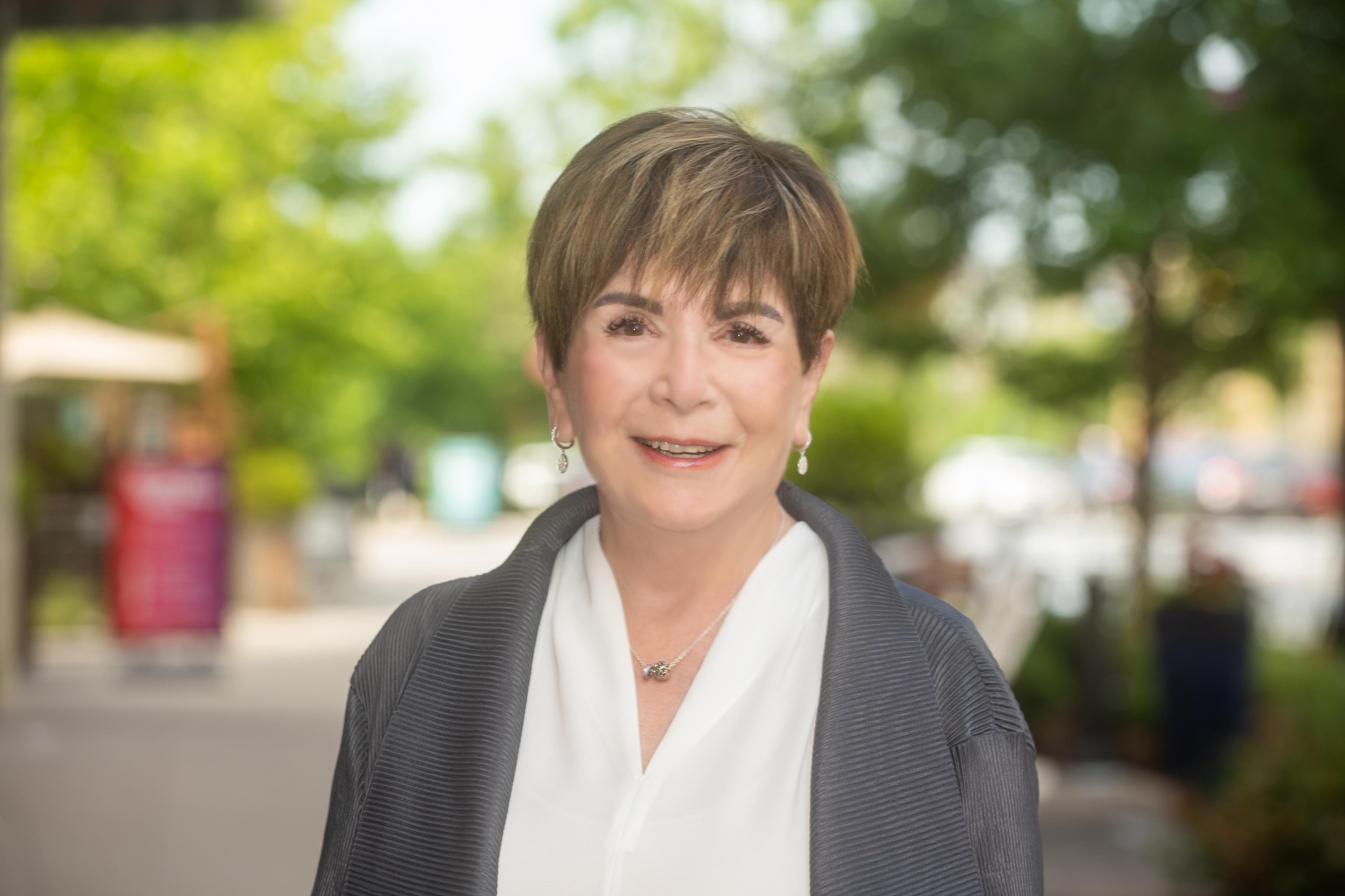 06_Sharon_Weinstein_selection