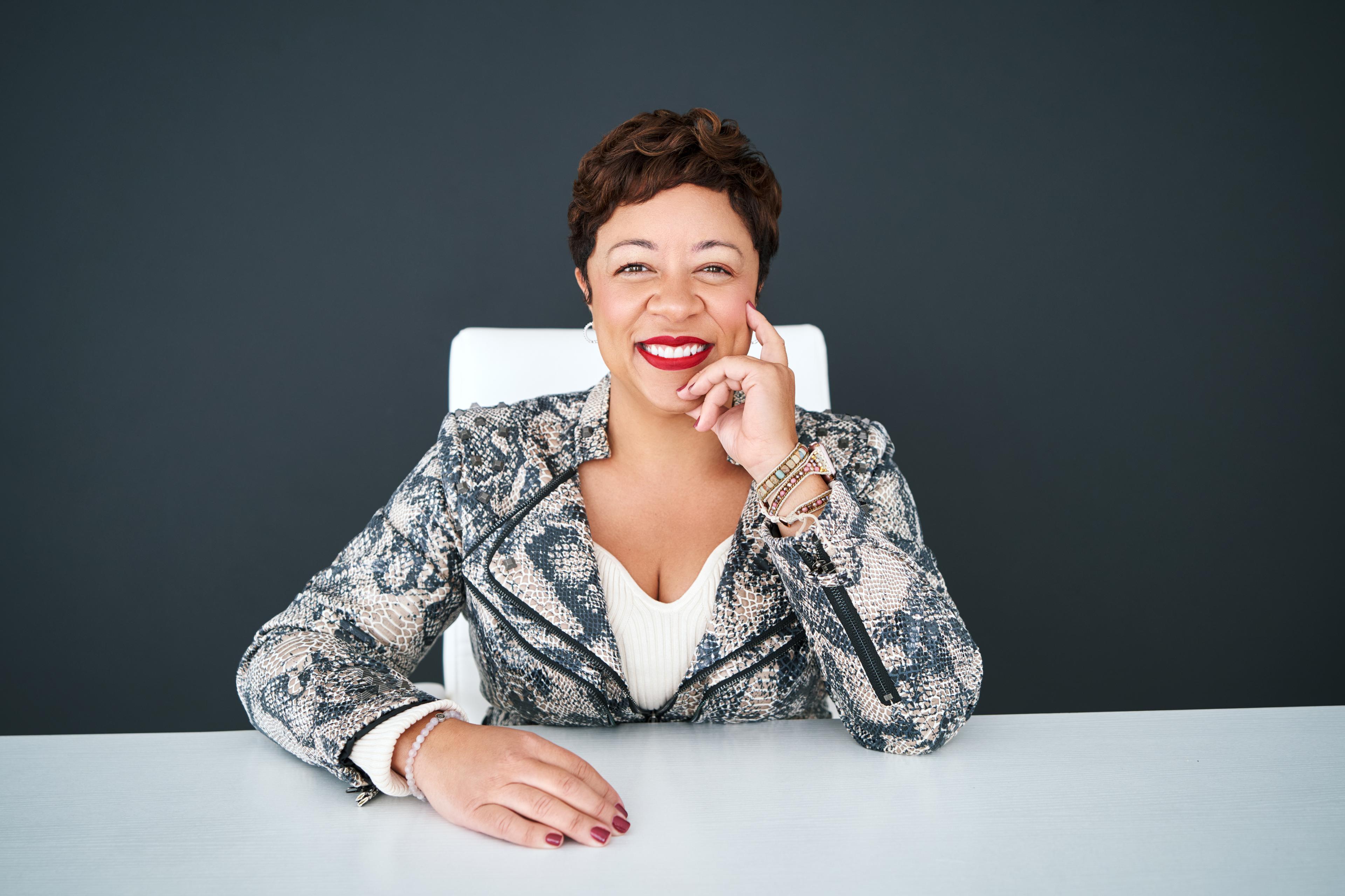Melissa Majors at desk