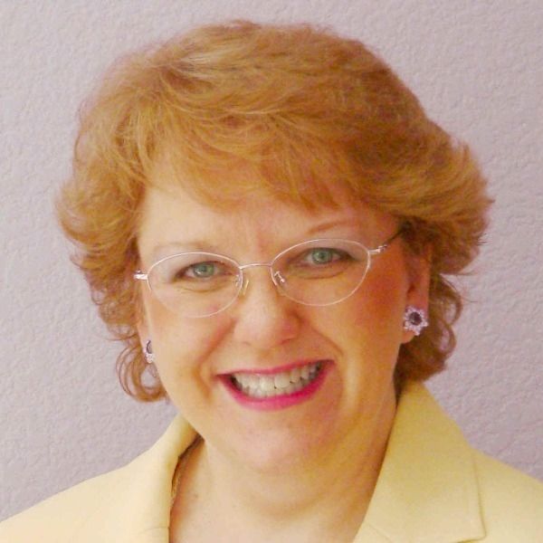 Julia-Isabel Davenport