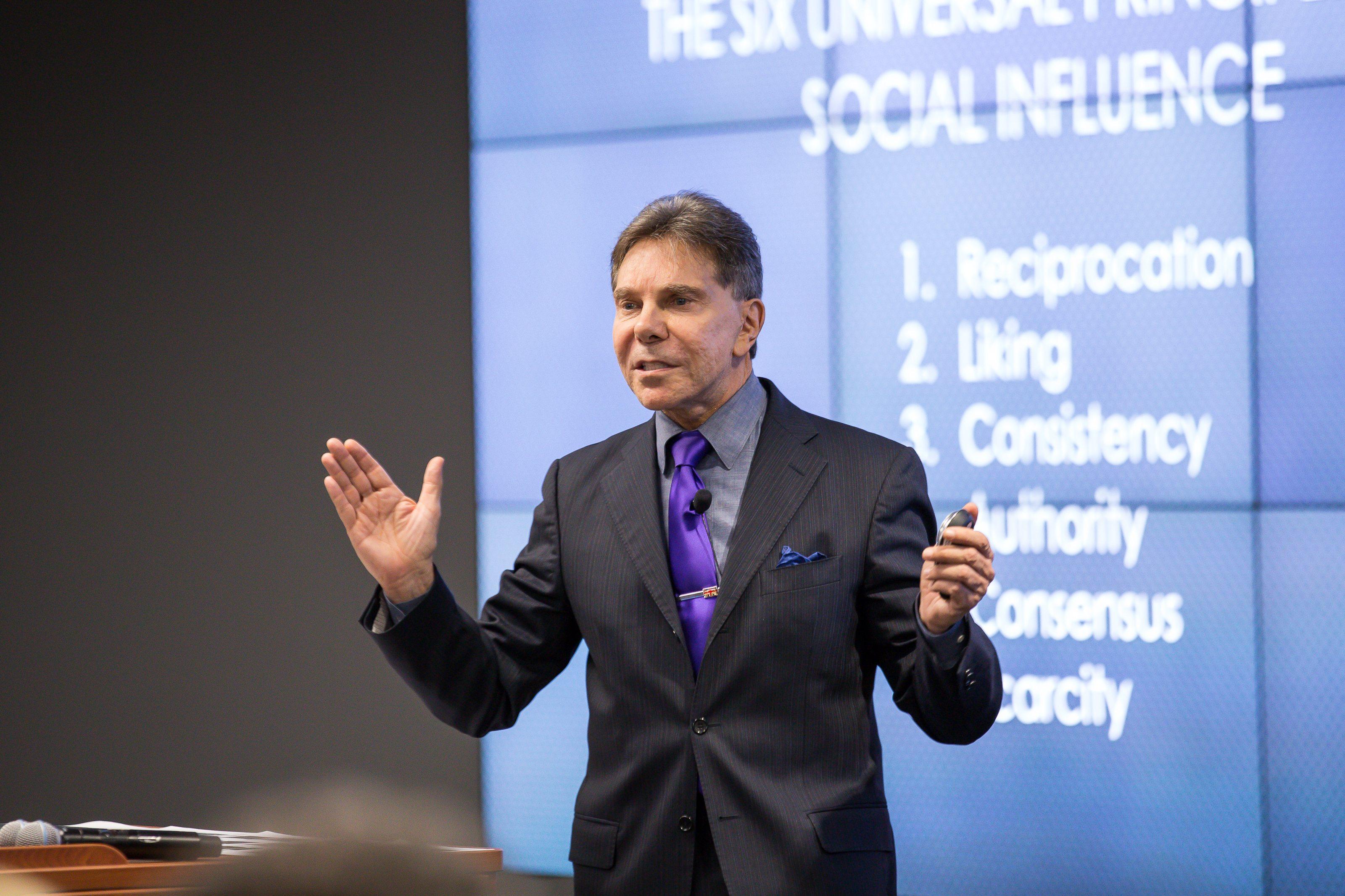 Dr. Robert Cialdini
